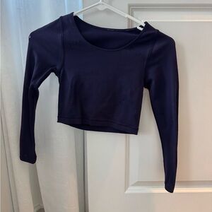 Very breathable deep purple Lulu workout top